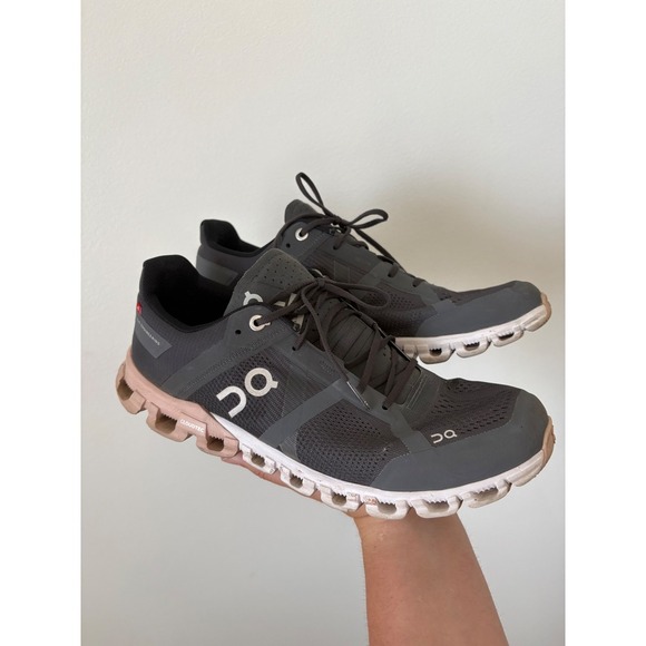 On Running Women's Sneakers in Gray and Tan - Picture 4 of 6